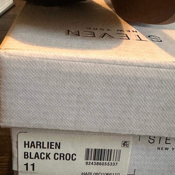 Brand new Steven Harlien Black croc H Sandals🖤 - Picture 2 of 3